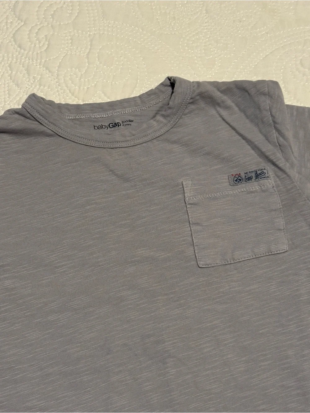 GAP Kids 4 items bundle Navy Robot Graphic Tee with Gray& Blue Long-Sleeves 4T